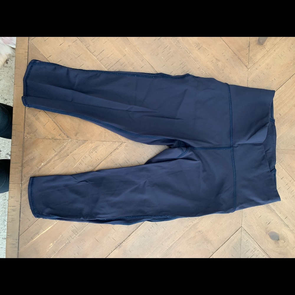 Lululemon Invigorate 19” crop